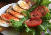 Brunch er blevet en populær måde at starte dagen på i byer over hele verden, og København er ingen undtagelse