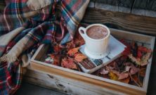 Sæsonens drikkevarer: Hvad passer til efteråret?